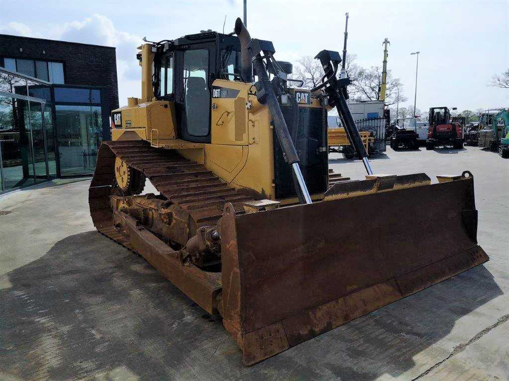 CATERPILLAR D6T LGP - بلدوزر: صور 4 CATERPILLAR D6T LGP - بلدوزر: صور 4