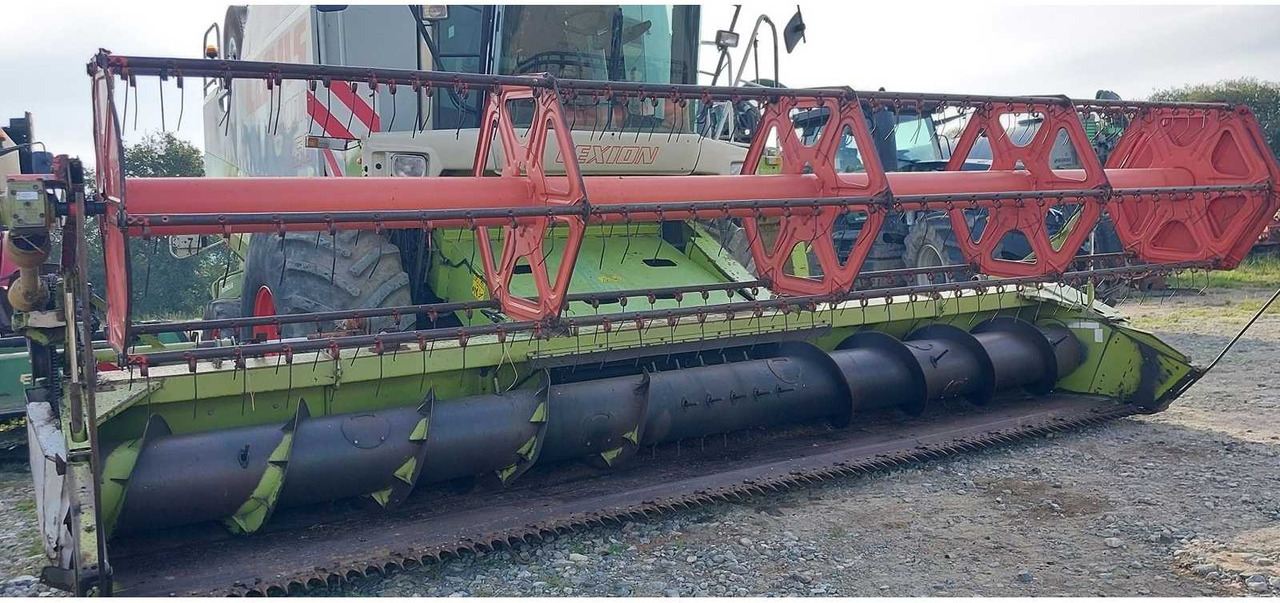 CLAAS V600 HARVESTER CUTTING - حصادة شاملة: صور 2 CLAAS V600 HARVESTER CUTTING - حصادة شاملة: صور 2