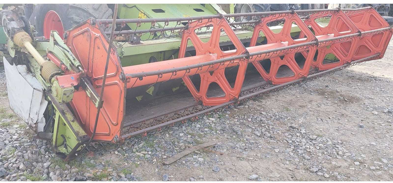 CLAAS V600 HARVESTER CUTTING - حصادة شاملة: صور 3 CLAAS V600 HARVESTER CUTTING - حصادة شاملة: صور 3