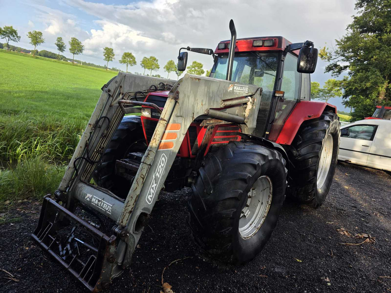 Case IH Maxxum 5150 plus - جرار: صور 4 Case IH Maxxum 5150 plus - جرار: صور 4