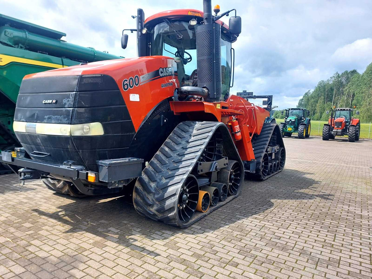 Case Quadtrac 600 - جرار مجنزر: صور 1 Case Quadtrac 600 - جرار مجنزر: صور 1