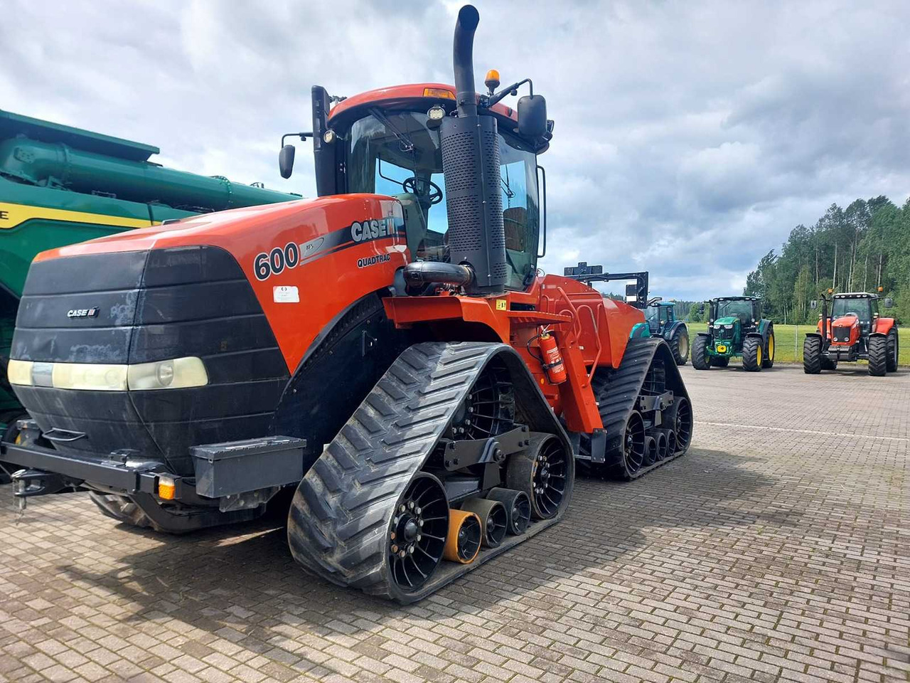 Case Quadtrac 600 - جرار مجنزر: صور 2 Case Quadtrac 600 - جرار مجنزر: صور 2