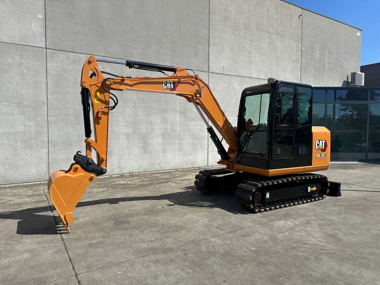 Caterpillar 305.5E2 - حفارات زحافة: صور 1 Caterpillar 305.5E2 - حفارات زحافة: صور 1