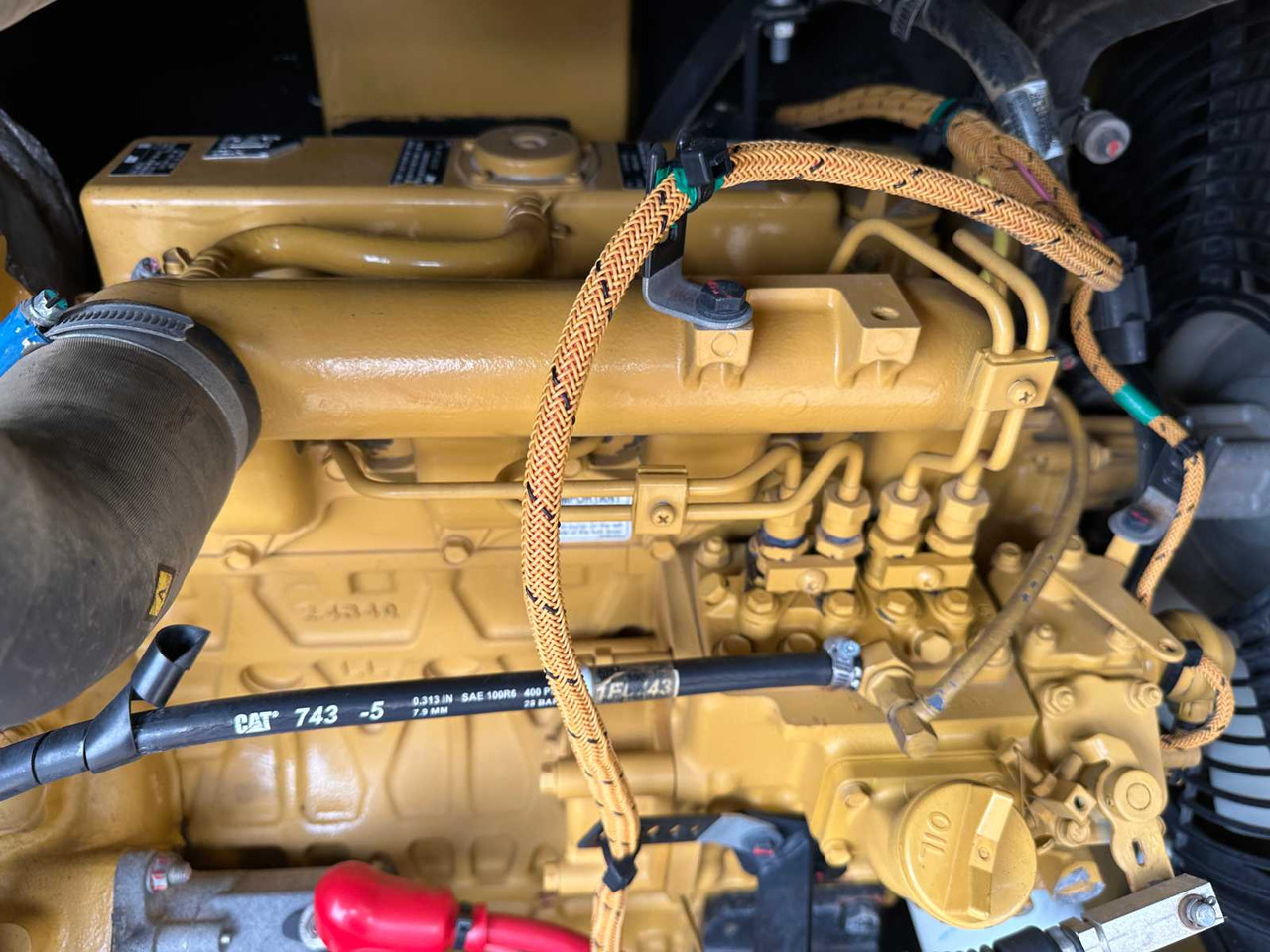 حفارات زحافة Caterpillar 305.5E2: صور 26