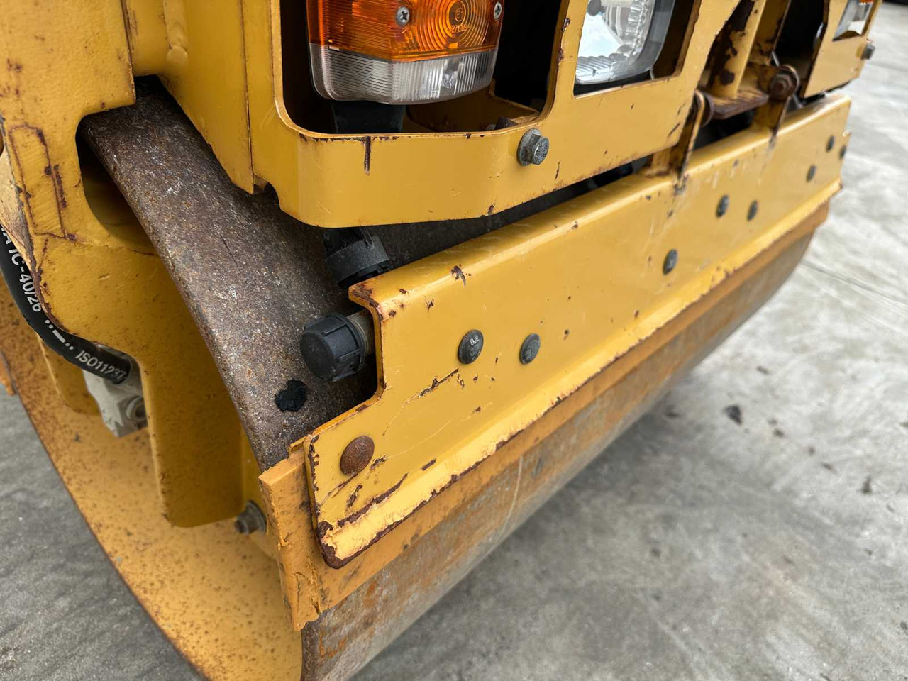 مدحلة الأسفلت Caterpillar CB14 CB14B: صور 18