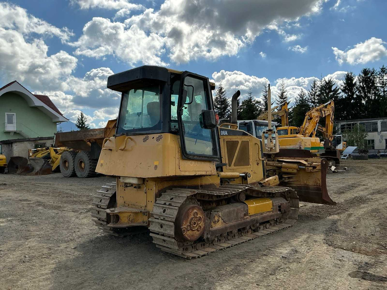 Caterpillar D6K - بلدوزر: صور 3 Caterpillar D6K - بلدوزر: صور 3