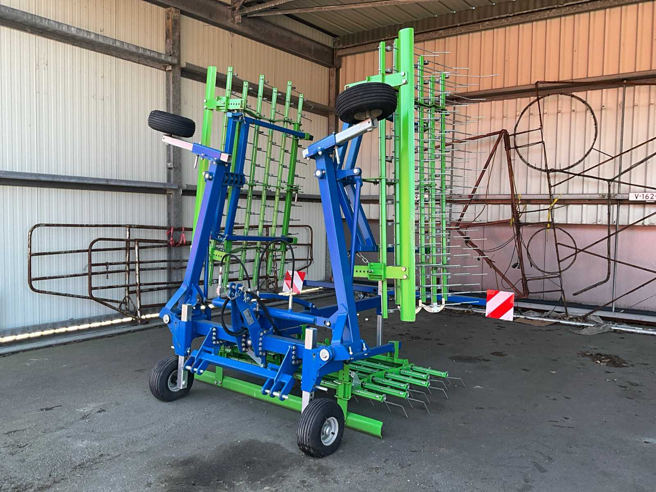 Ceres CWE-600 - آلات الأسمدة: صور 1 Ceres CWE-600 - آلات الأسمدة: صور 1