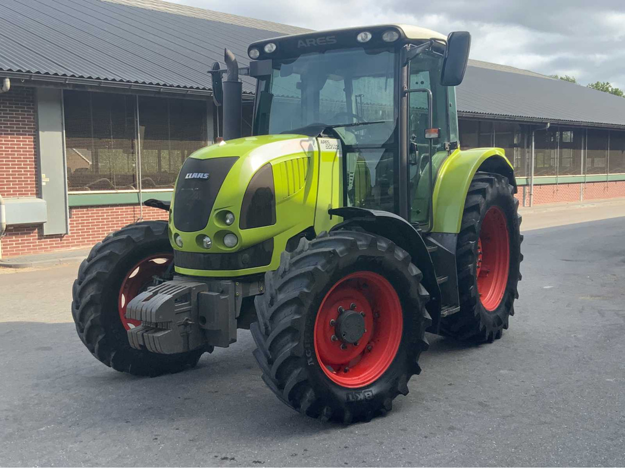 Claas Ares 557 ATZ - جرار: صور 1 Claas Ares 557 ATZ - جرار: صور 1