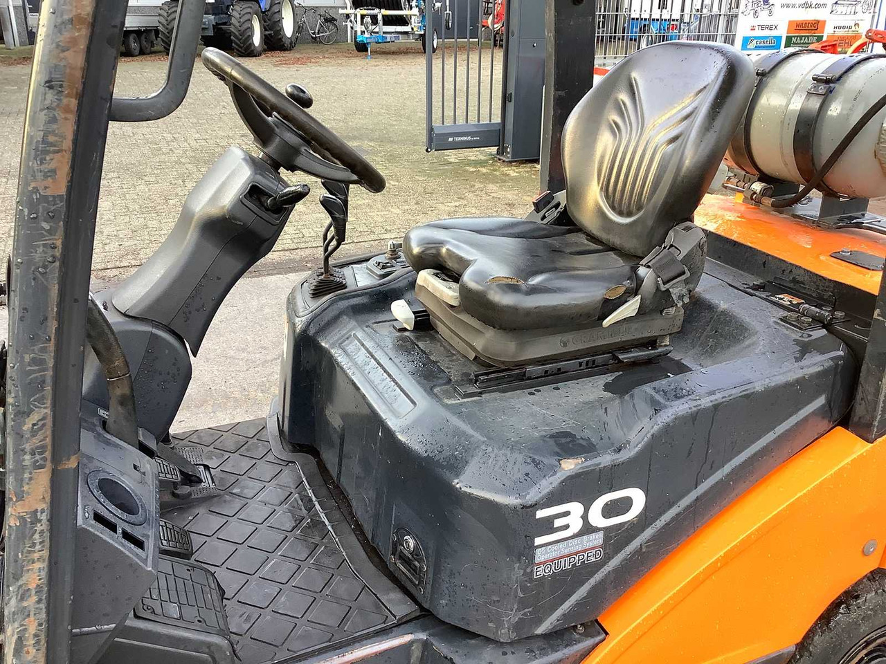 DOOSAN - 2021 - G30P-7 LP - FORKLIFT - رافعة شوكية: صور 4 DOOSAN - 2021 - G30P-7 LP - FORKLIFT - رافعة شوكية: صور 4