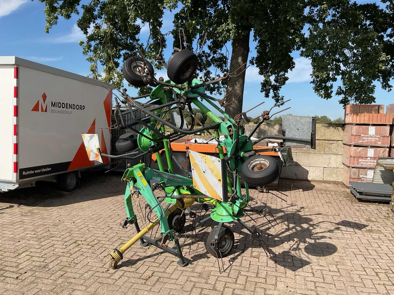 Deutz-Fahrenheit 6561 - معدات القش: صور 1 Deutz-Fahrenheit 6561 - معدات القش: صور 1