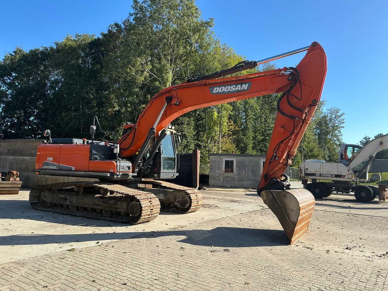 Doosan DX255LC - حفارات زحافة: صور 5 Doosan DX255LC - حفارات زحافة: صور 5