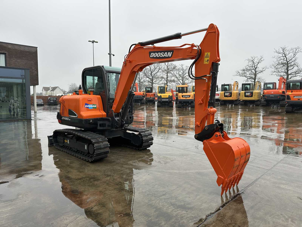 Doosan DX60-9C - حفارات زحافة: صور 2 Doosan DX60-9C - حفارات زحافة: صور 2