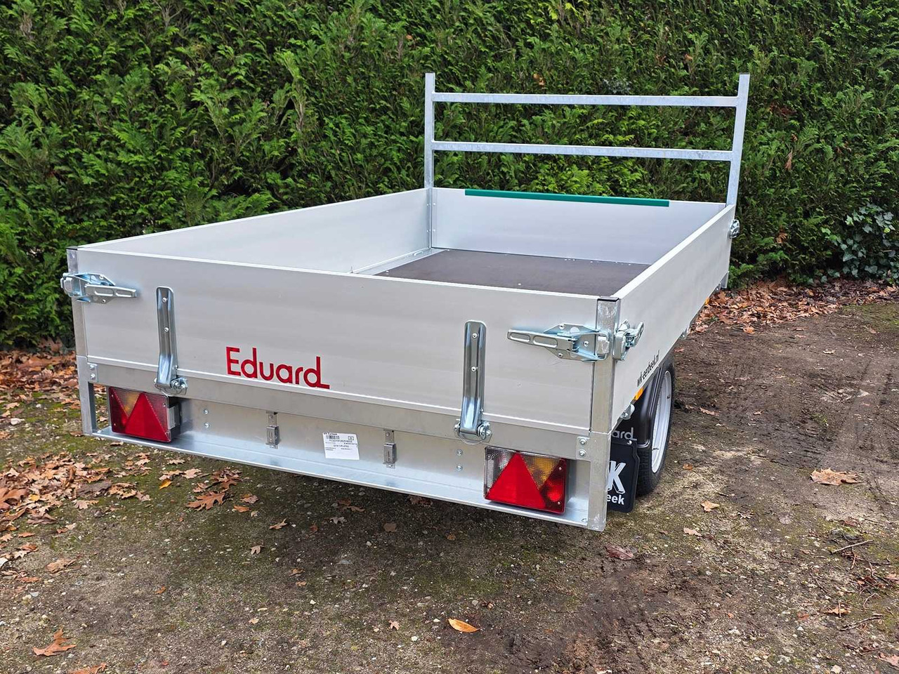 EDUARD - PLATFORM TRAILER - 230 X 145 - TRAILER - NEW - مقطورة: صور 5 EDUARD - PLATFORM TRAILER - 230 X 145 - TRAILER - NEW - مقطورة: صور 5