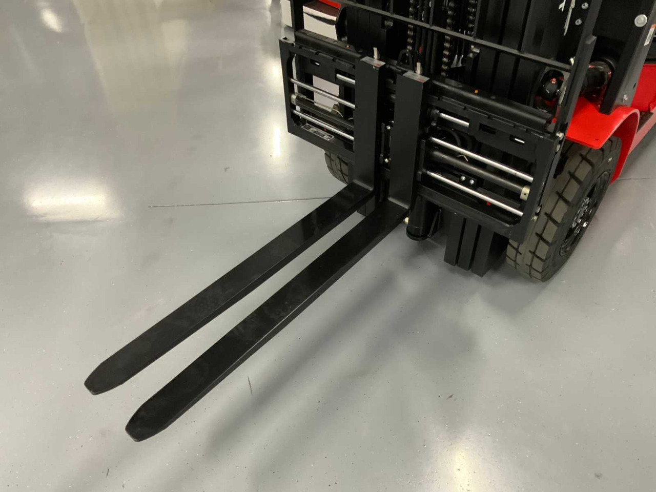 EP - EFL 252 X - FORK POSITIONER, SIDESHIFT, TRIPLEX, FORKLIFT 2025 - رافعة شوكية: صور 3 EP - EFL 252 X - FORK POSITIONER, SIDESHIFT, TRIPLEX, FORKLIFT 2025 - رافعة شوكية: صور 3