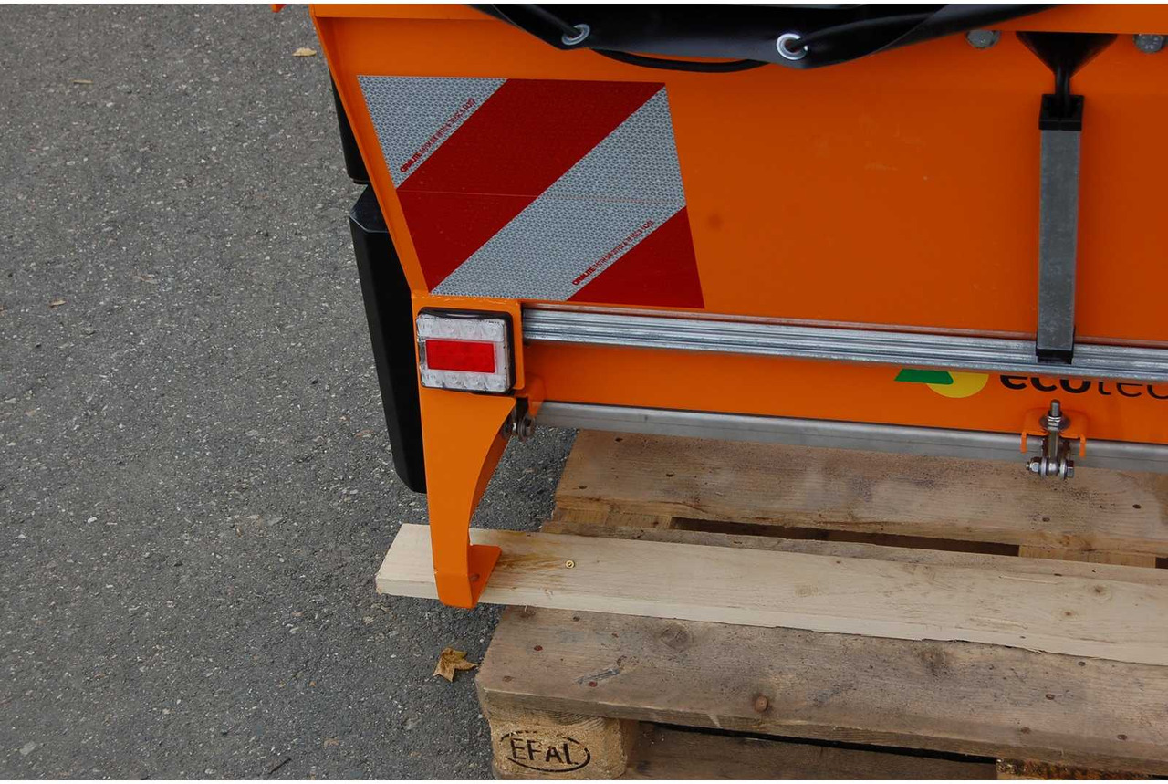 Ecotech XGA-300 - السيلاج الآلات: صور 4 Ecotech XGA-300 - السيلاج الآلات: صور 4