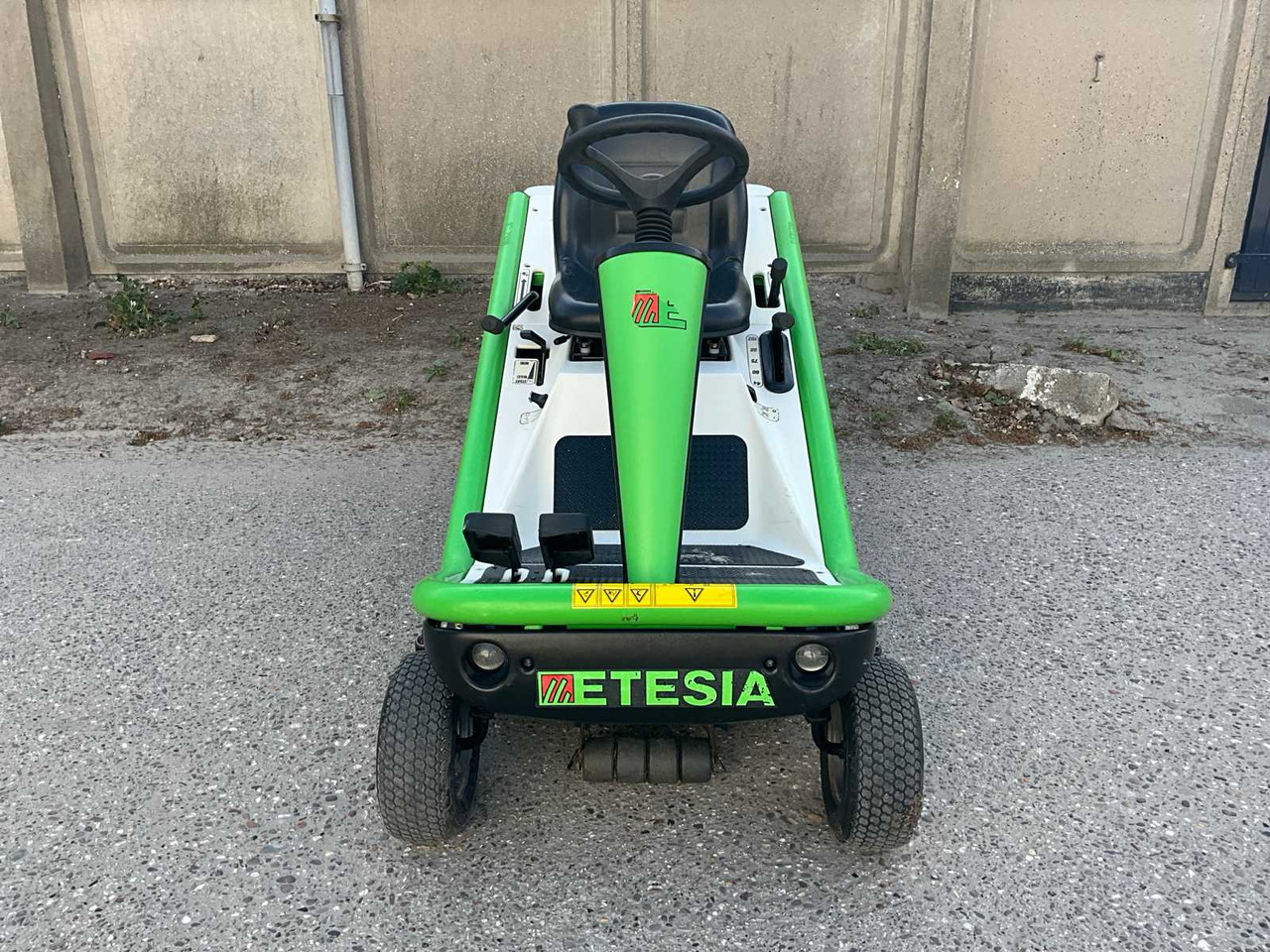 Etesia MKHP Hydro 80 - جزازة المروج: صور 2 Etesia MKHP Hydro 80 - جزازة المروج: صور 2