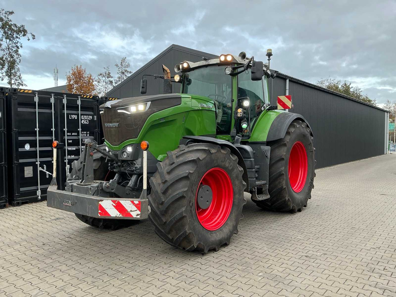 FENDT 934 VARIO ALL-WHEEL DRIVE AGRICULTURAL TRACTOR - جرار: صور 2 FENDT 934 VARIO ALL-WHEEL DRIVE AGRICULTURAL TRACTOR - جرار: صور 2