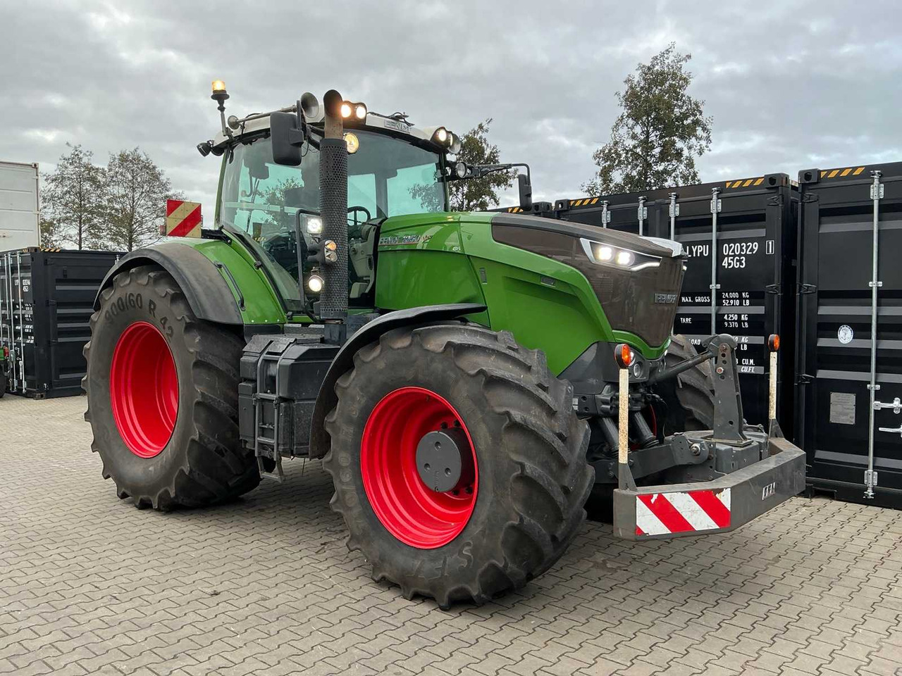 FENDT 934 VARIO ALL-WHEEL DRIVE AGRICULTURAL TRACTOR - جرار: صور 5 FENDT 934 VARIO ALL-WHEEL DRIVE AGRICULTURAL TRACTOR - جرار: صور 5