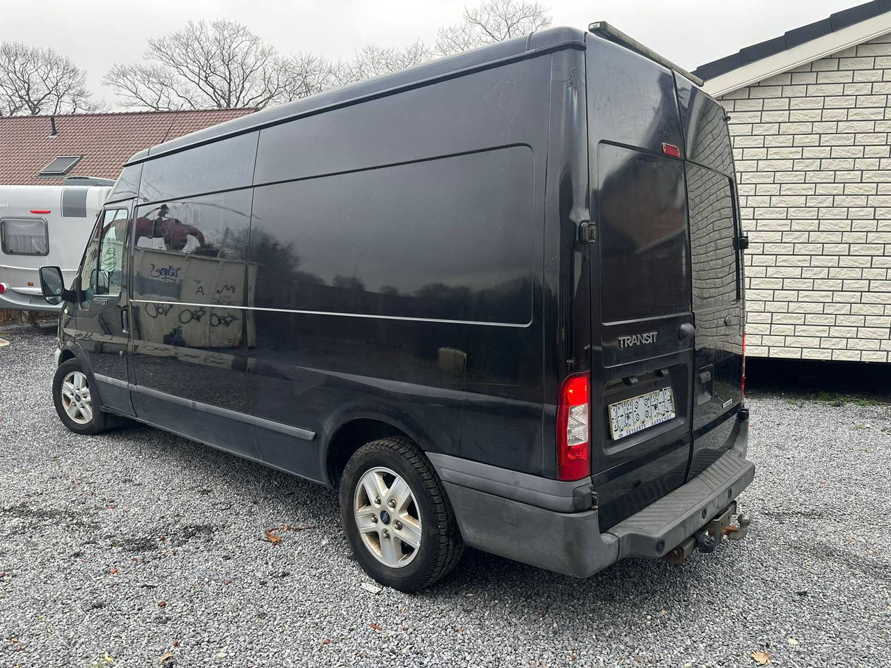 FORD TRANSIT COMMERCIAL VEHICLE - الشاحنات الصغيرة: صور 3 FORD TRANSIT COMMERCIAL VEHICLE - الشاحنات الصغيرة: صور 3