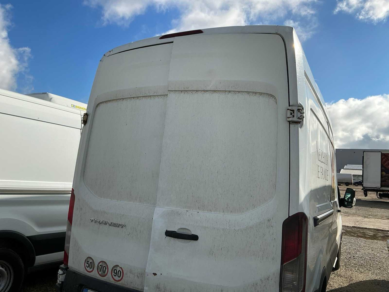 FORD TRANSIT VAN - الشاحنات الصغيرة: صور 4 FORD TRANSIT VAN - الشاحنات الصغيرة: صور 4