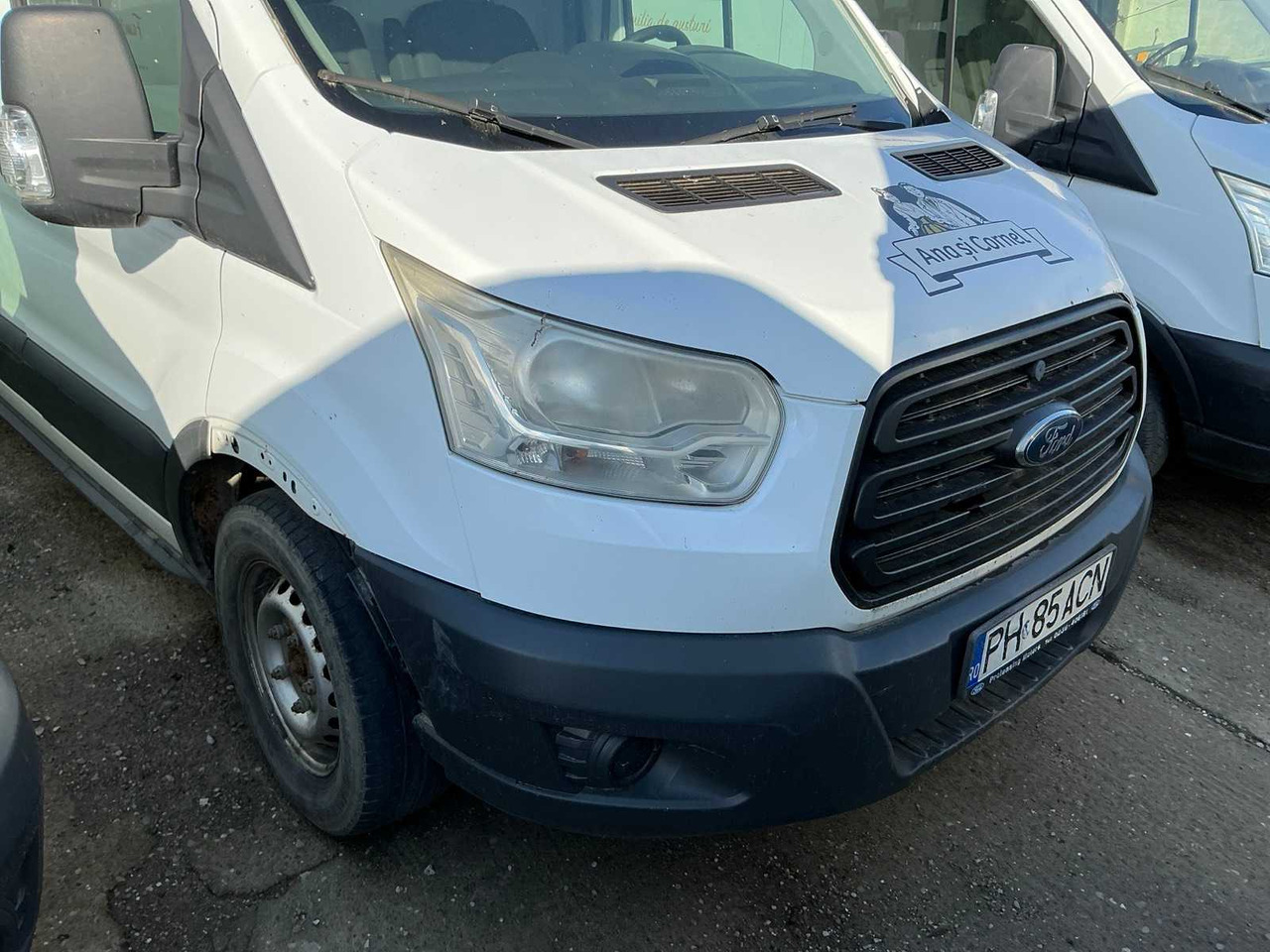 FORD VAN - الشاحنات الصغيرة: صور 5 FORD VAN - الشاحنات الصغيرة: صور 5
