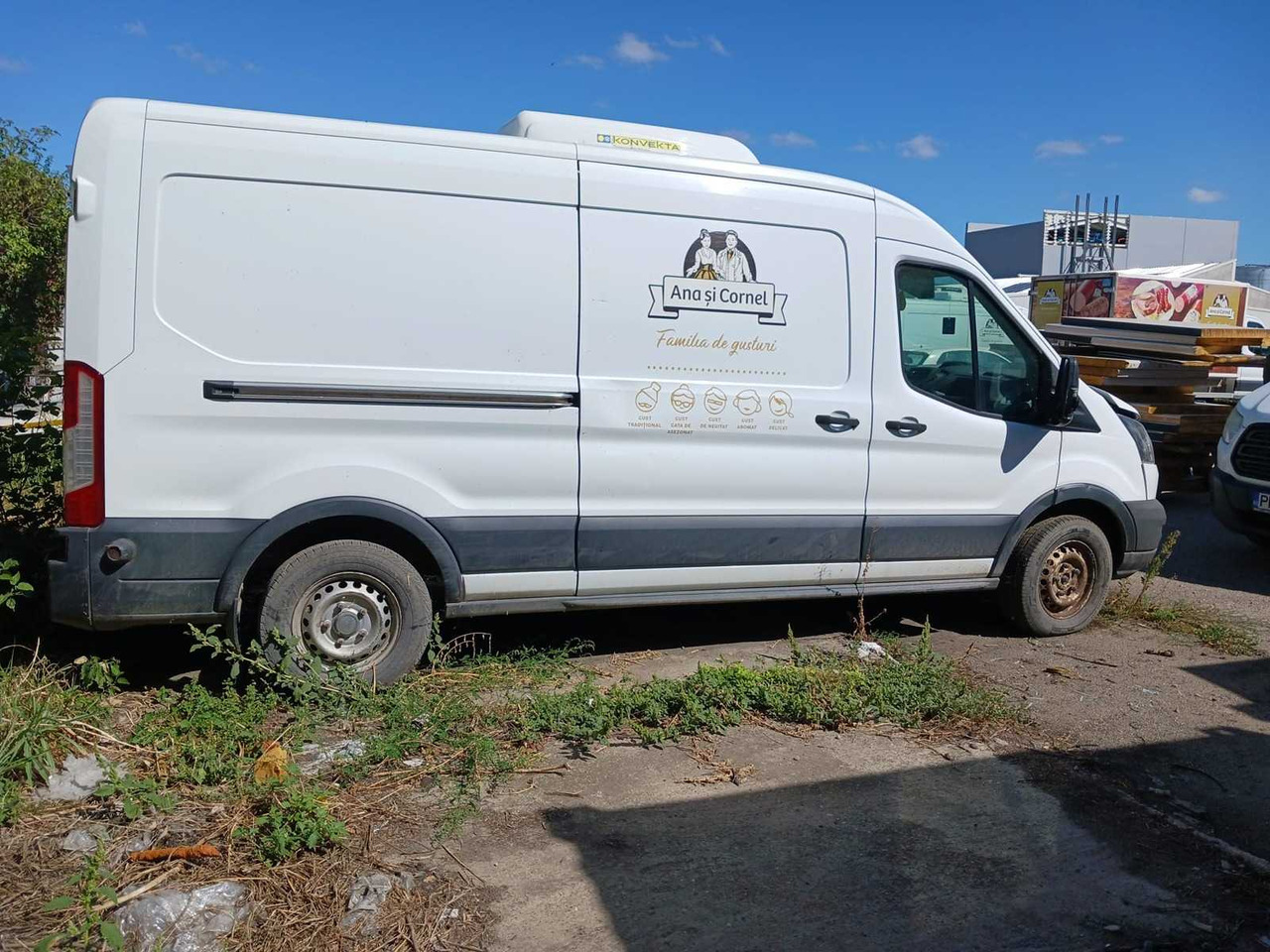 FORD VAN - الشاحنات الصغيرة: صور 2 FORD VAN - الشاحنات الصغيرة: صور 2