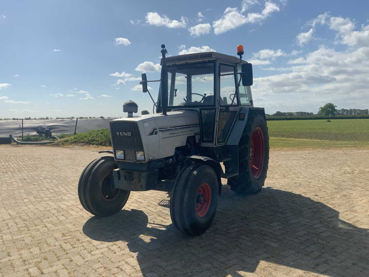 Fendt 309/900 LS Turbumatic - جرار: صور 1 Fendt 309/900 LS Turbumatic - جرار: صور 1