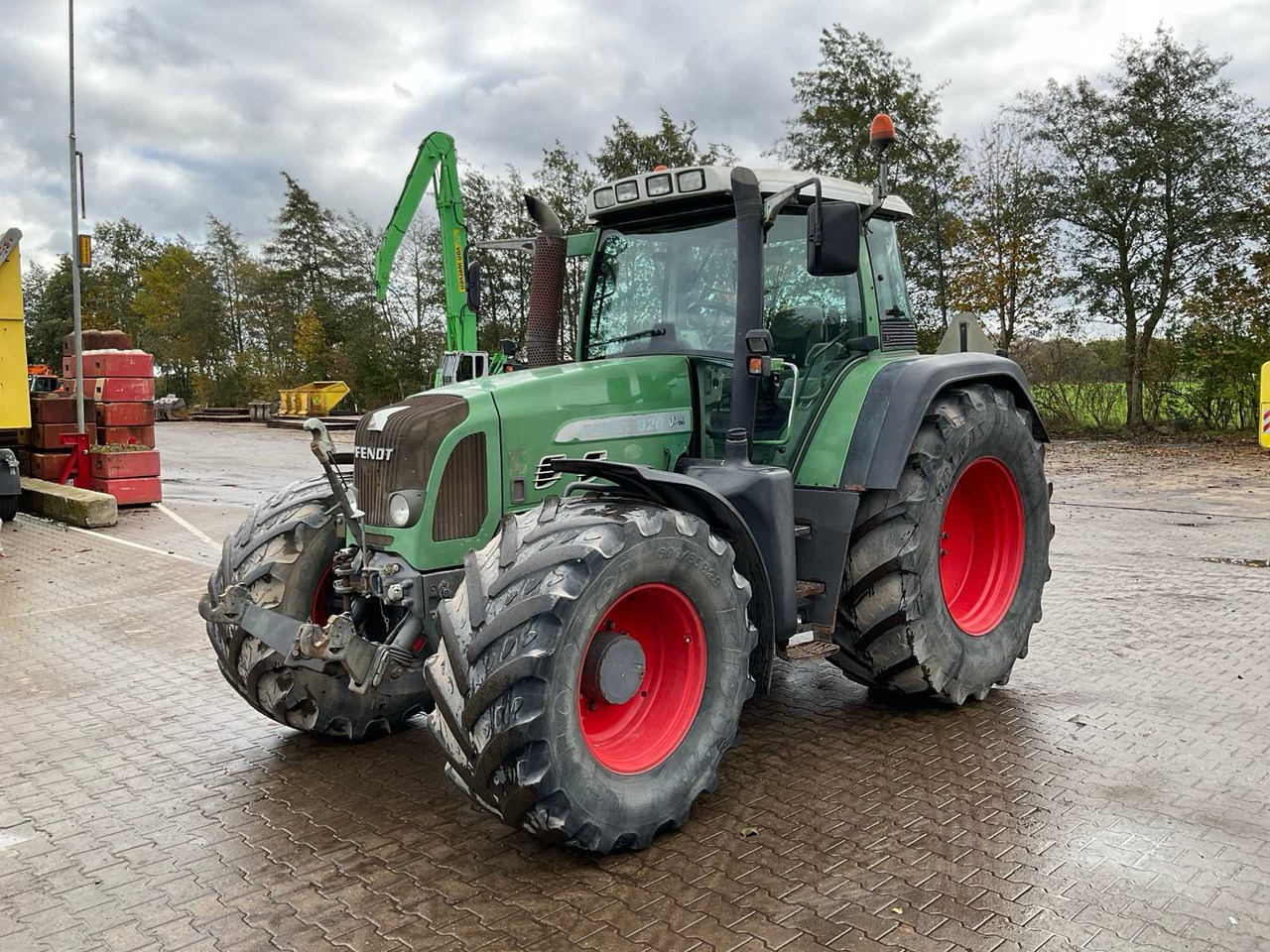 Fendt 820 Vario TMS - جرار: صور 2 Fendt 820 Vario TMS - جرار: صور 2