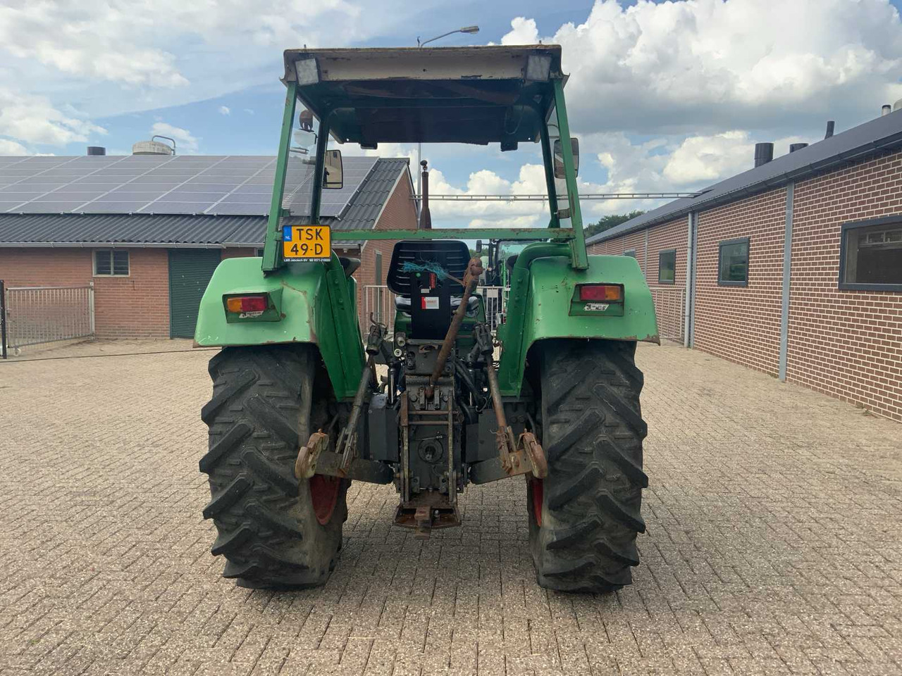 Fendt Farmer 108S - جرار: صور 5 Fendt Farmer 108S - جرار: صور 5