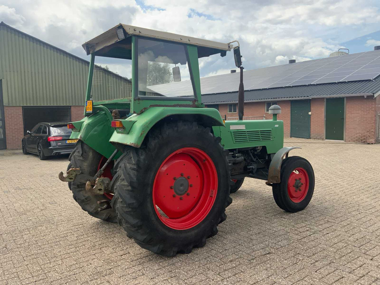 Fendt Farmer 108S - جرار: صور 4 Fendt Farmer 108S - جرار: صور 4