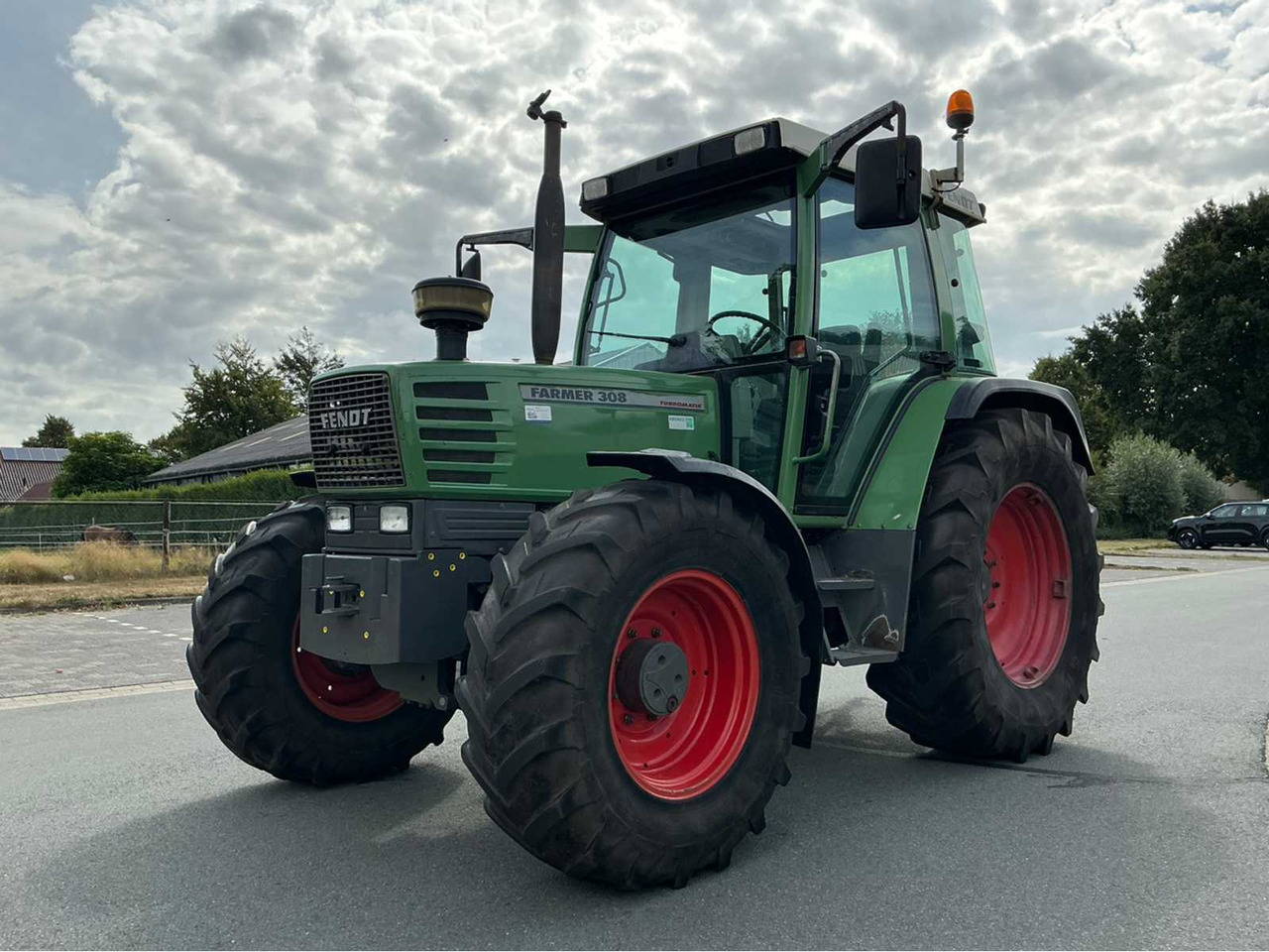 Fendt Farmer 308 Turbomatik - جرار: صور 1 Fendt Farmer 308 Turbomatik - جرار: صور 1