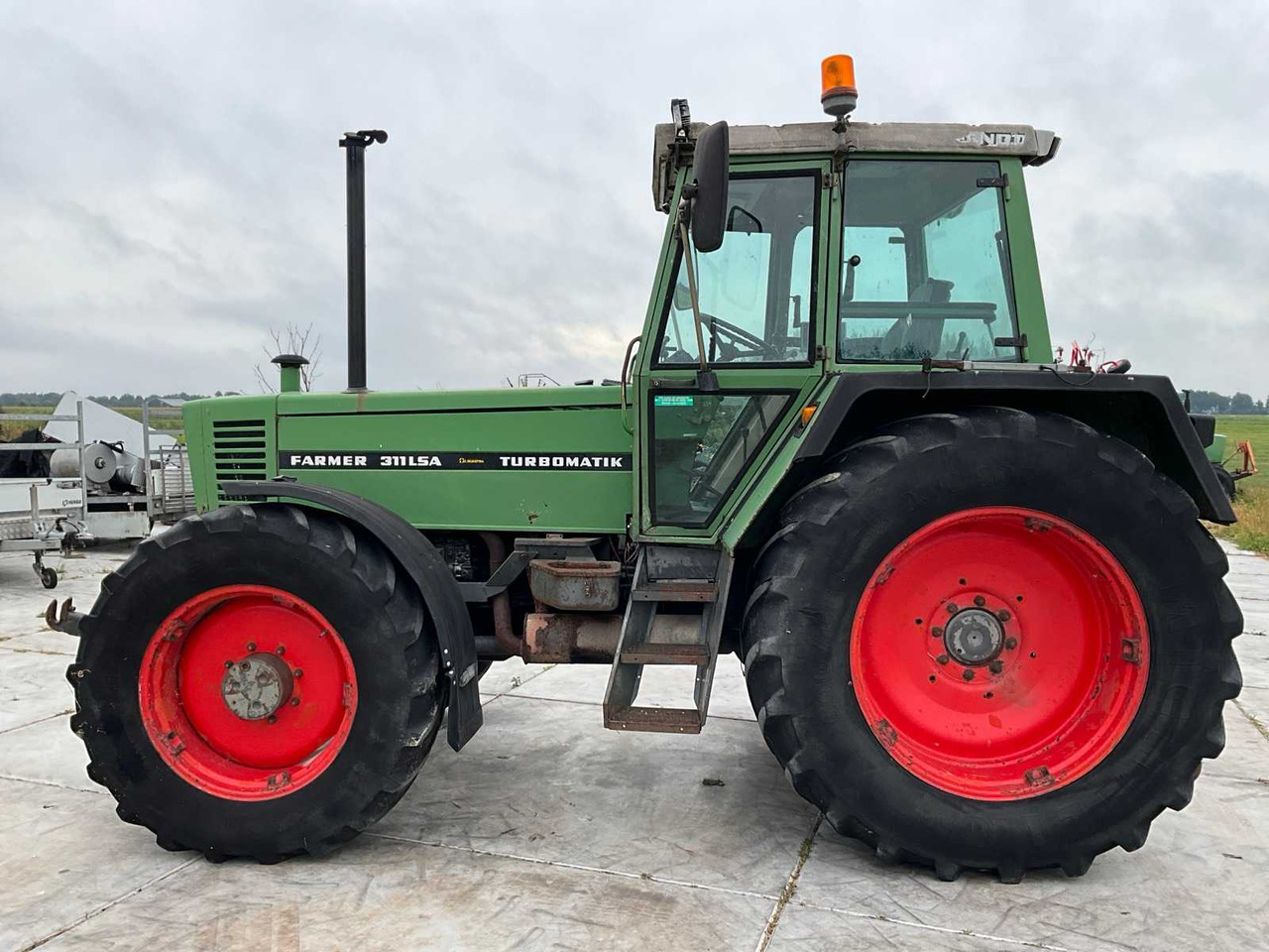 Fendt Farmer 312 LSA - جرار: صور 5 Fendt Farmer 312 LSA - جرار: صور 5