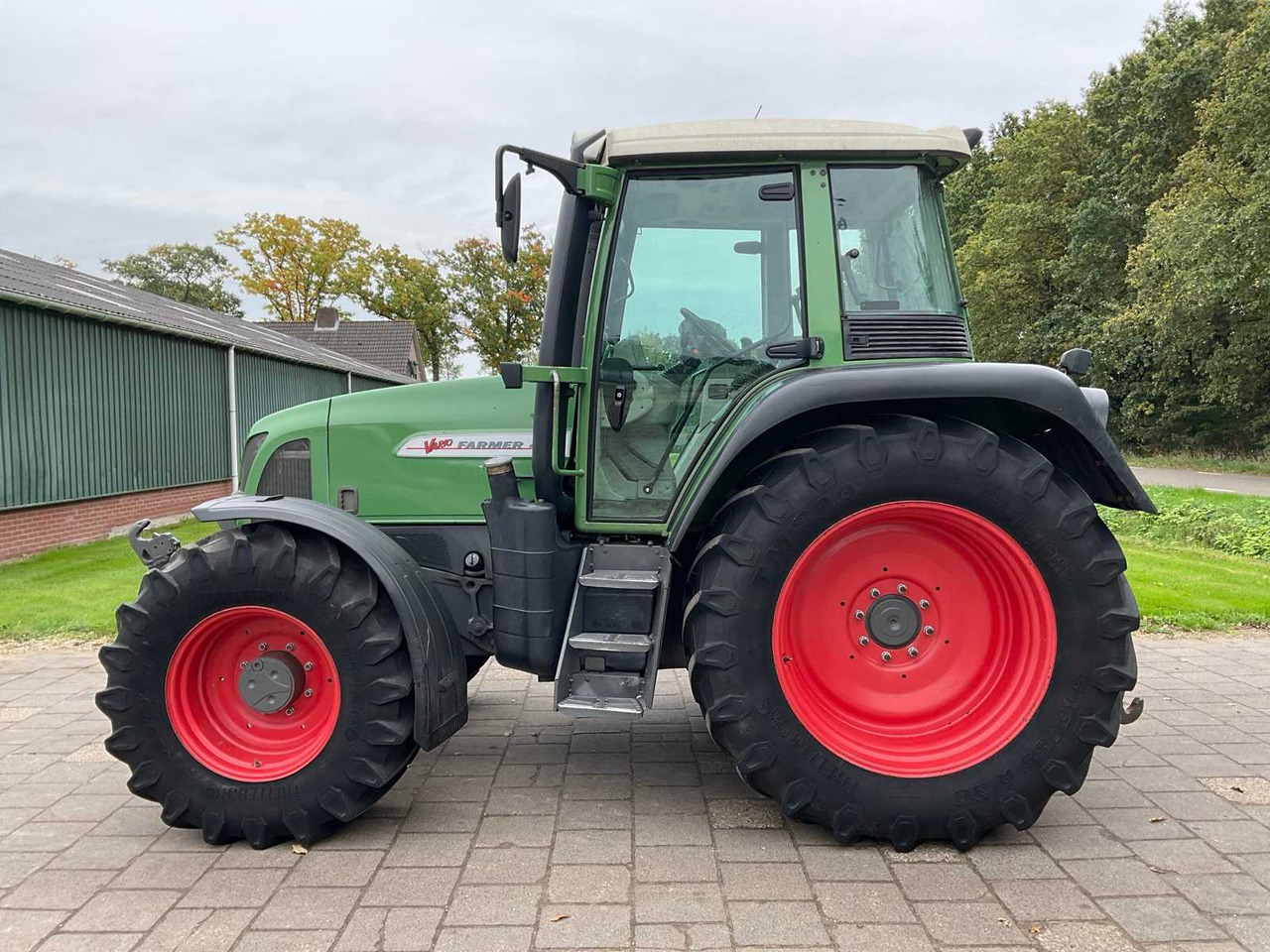 جرار Fendt Farmer 410 Vario: صور 8