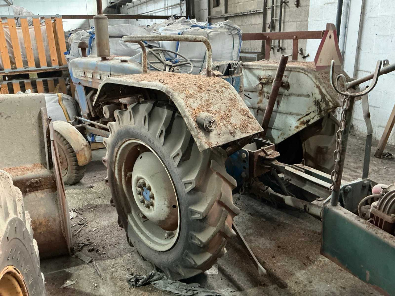 Ford 3000 - جرار: صور 5 Ford 3000 - جرار: صور 5