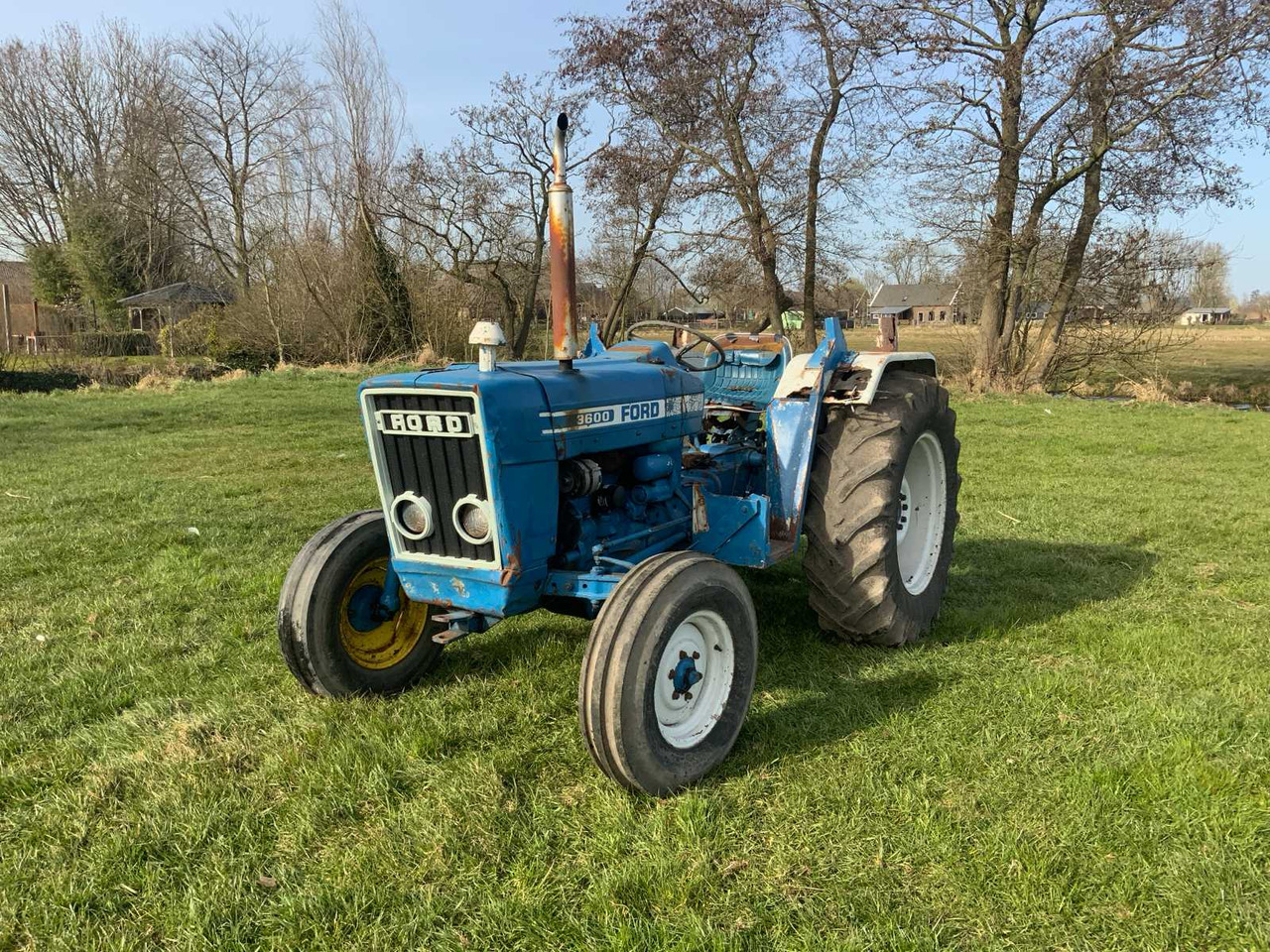 Ford 3600 - جرار: صور 1 Ford 3600 - جرار: صور 1
