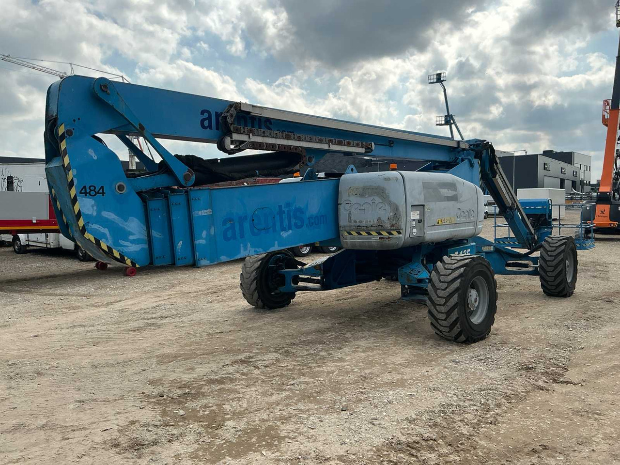 Genie Z-135/70 - منصات هيدروليكية متنقلة: صور 5 Genie Z-135/70 - منصات هيدروليكية متنقلة: صور 5