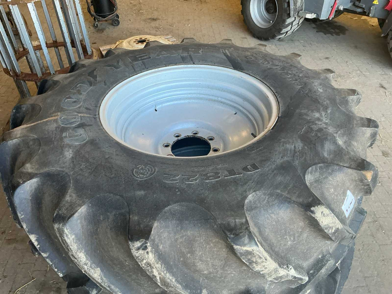 Goodyear - الإطارات والجنوط - جرار: صور 3 Goodyear - الإطارات والجنوط - جرار: صور 3