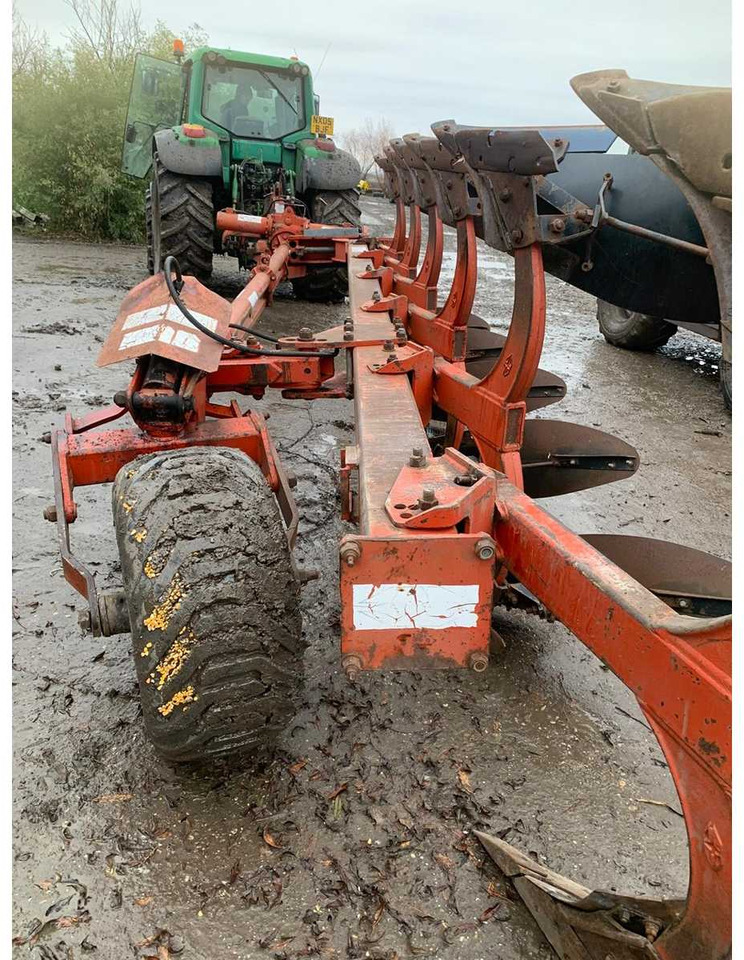 Gregoire Besson - محراث: صور 5 Gregoire Besson - محراث: صور 5