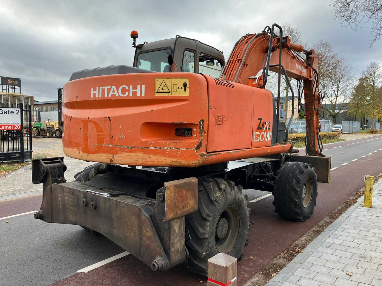 HITACHI - 2008 - ZX130W - WHEELED EXCAVATOR - حفارة على عجلات: صور 5 HITACHI - 2008 - ZX130W - WHEELED EXCAVATOR - حفارة على عجلات: صور 5