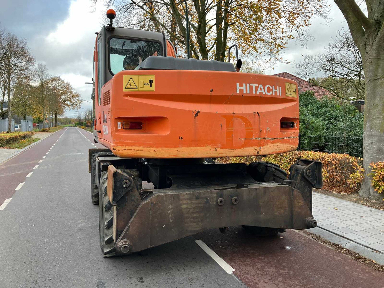 HITACHI - 2008 - ZX130W - WHEELED EXCAVATOR - حفارة على عجلات: صور 4 HITACHI - 2008 - ZX130W - WHEELED EXCAVATOR - حفارة على عجلات: صور 4