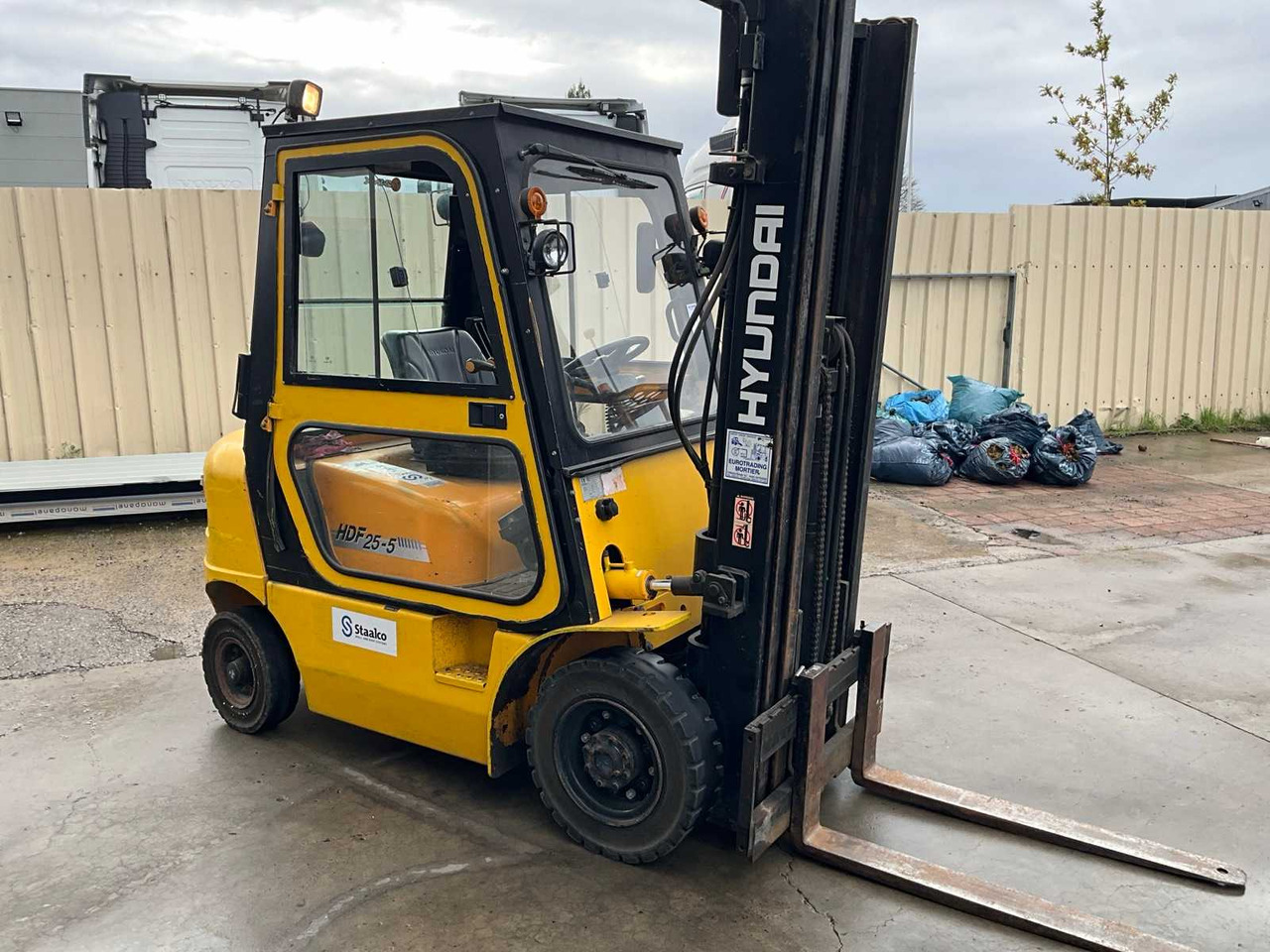 HYUNDAI HDF25-5 FORKLIFT - رافعة شوكية: صور 4 HYUNDAI HDF25-5 FORKLIFT - رافعة شوكية: صور 4