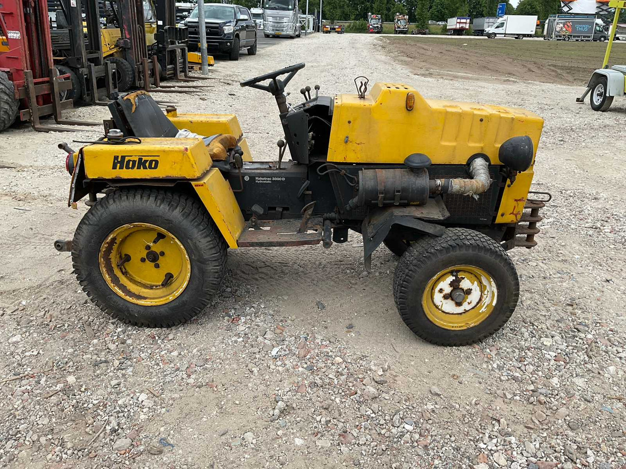 Hakotrac 3800 D - جرار صغير: صور 5 Hakotrac 3800 D - جرار صغير: صور 5