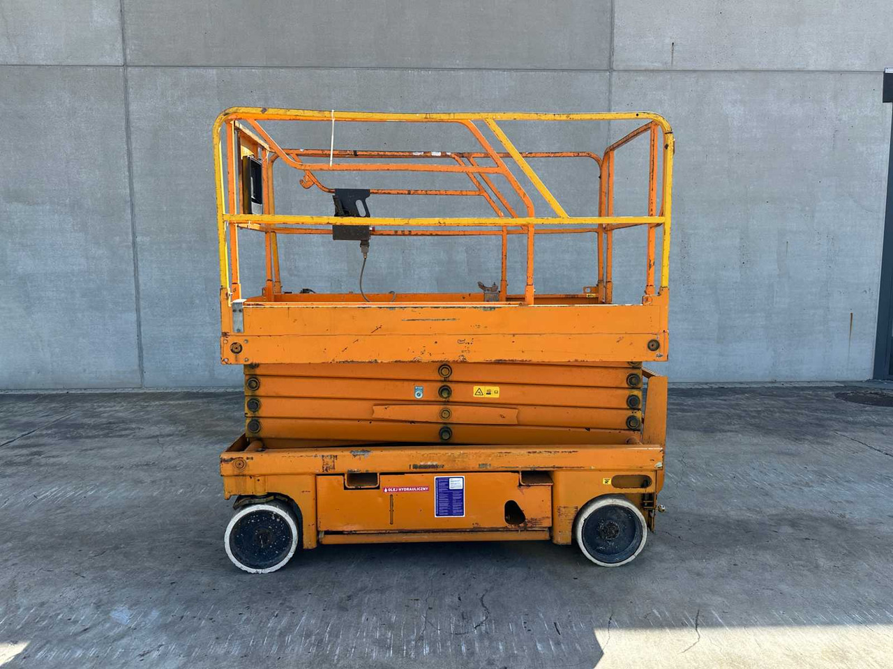 منصات هيدروليكية متنقلة Haulotte Compact 12: صور 7