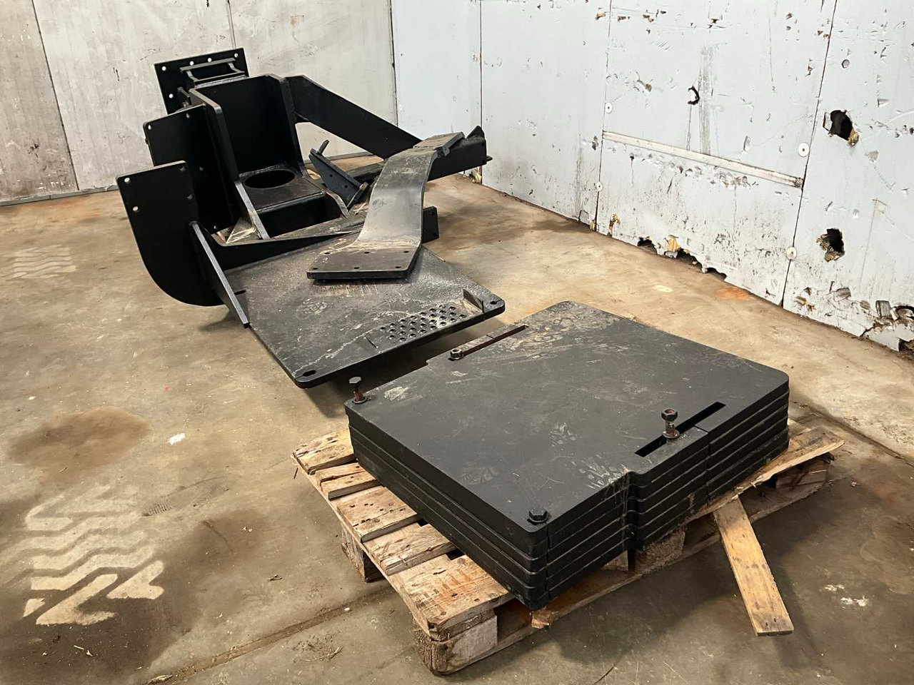Herder Substructure Frame for John Deere 7010 series - الآلات والماكينات الزراعية: صور 1 Herder Substructure Frame for John Deere 7010 series - الآلات والماكينات الزراعية: صور 1