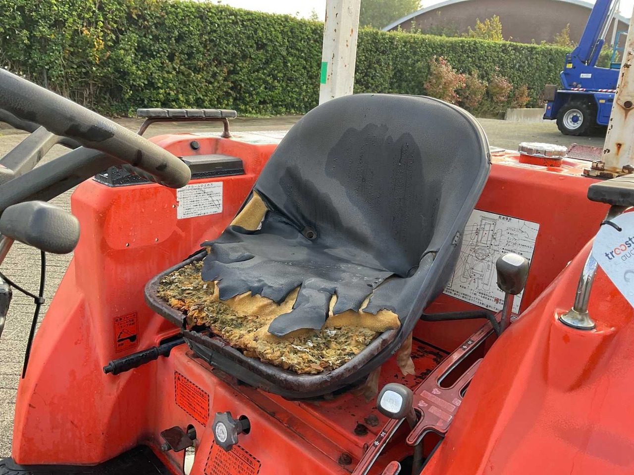 جرار صغير Hinomoto N249: صور 12 جرار صغير Hinomoto N249: صور 12