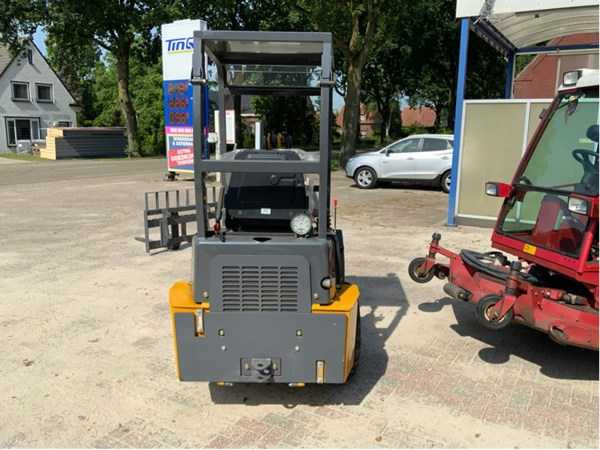 Hytec WHEEL LOADER - اللودر بعجل: صور 5 Hytec WHEEL LOADER - اللودر بعجل: صور 5