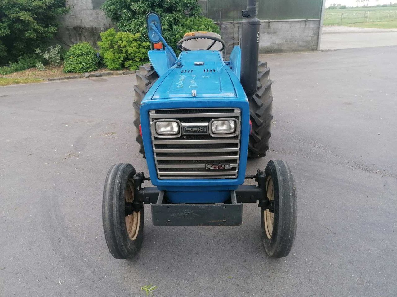 Iseki TL2500 - جرار صغير: صور 2 Iseki TL2500 - جرار صغير: صور 2