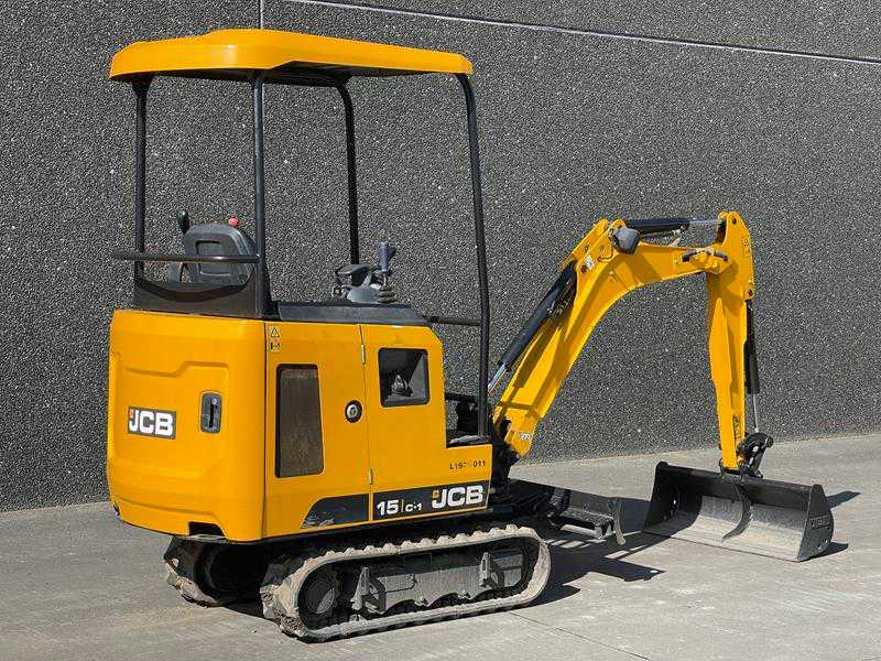 JCB 15 C-1 - حفارات زحافة: صور 2 JCB 15 C-1 - حفارات زحافة: صور 2