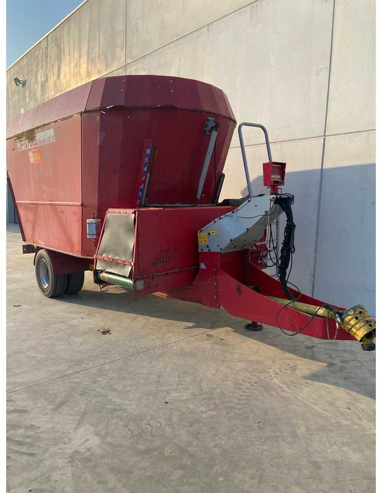 JF Stoll Feeder VM18 - آلة خلط وتوزيع الأعلاف: صور 3 JF Stoll Feeder VM18 - آلة خلط وتوزيع الأعلاف: صور 3