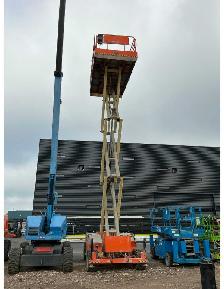 JLG 3349RT - منصات هيدروليكية متنقلة: صور 4 JLG 3349RT - منصات هيدروليكية متنقلة: صور 4